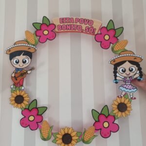 Moldura para fotos no bambolê - Festa junina